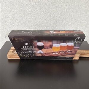 New Brooklyn Steel Co. Beer Flight 4 Glasses (5oz) & 1 Wood Board